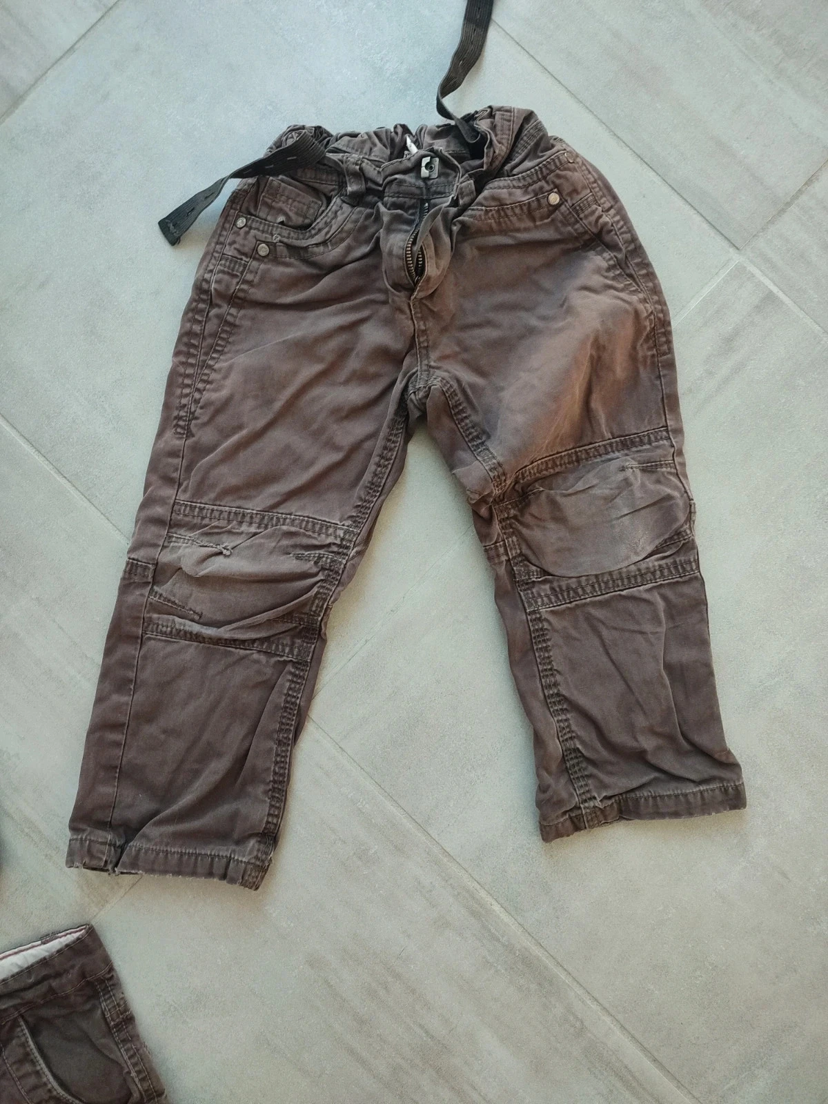 Set of 4-year-old pants in very poor condition – photo 10